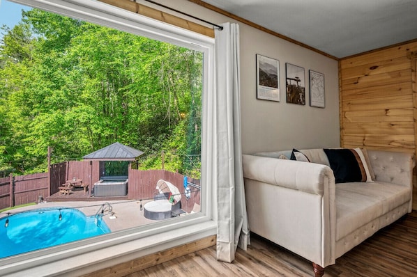 Smart TV, fireplace, video-game console, DVD player - Firefly Lagoon | Outdoor Pool, Hot Tub, Ultimate Game Room, Fire Pit Area! Family-Friendly! (Sevierville)