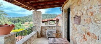 STONE MAISONETTE PALIOURI