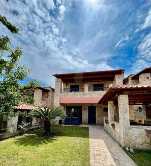 Exterior - STONE MAISONETTE PALIOURI (Παλιούρι)