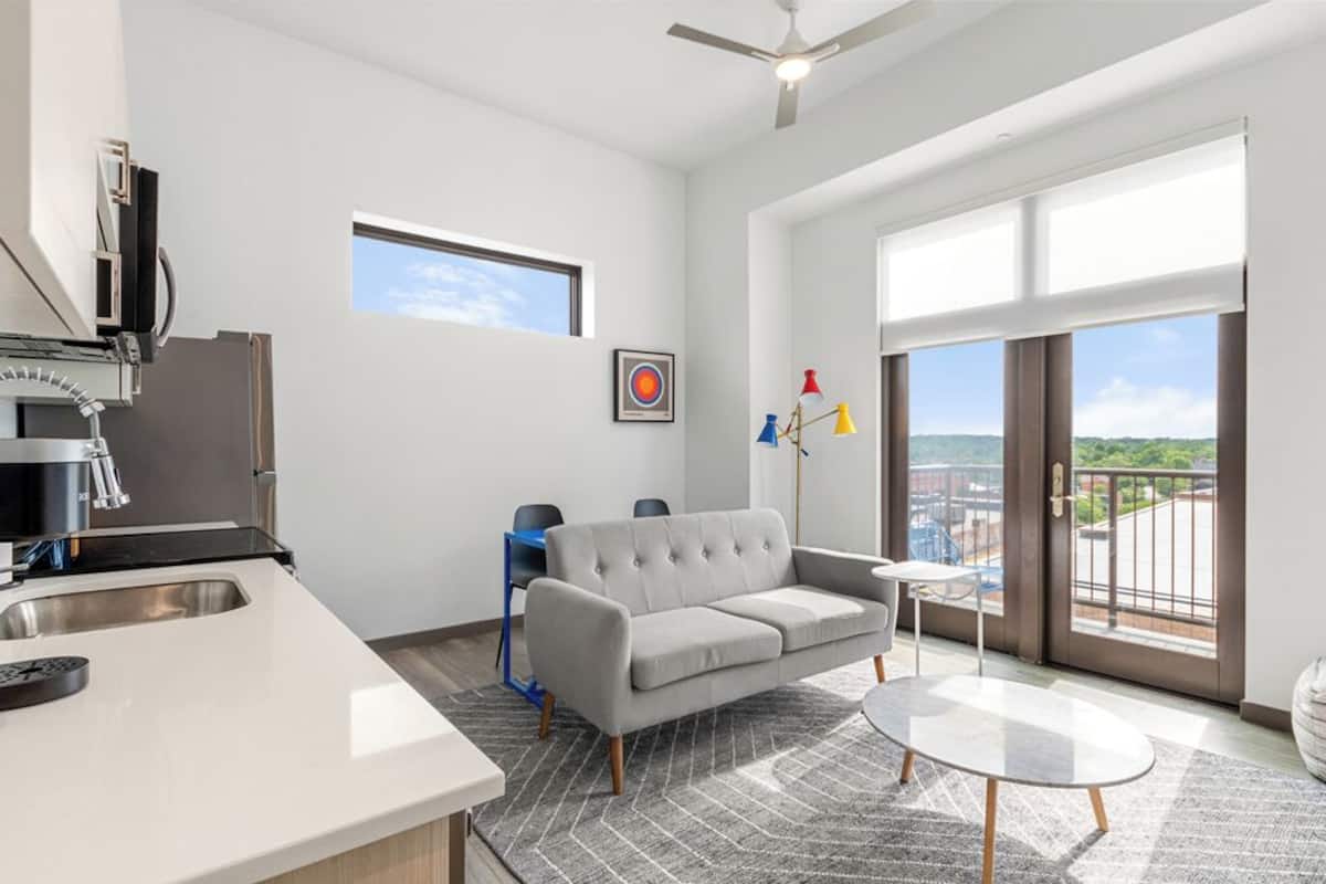 Premium Apartment, 1 Bedroom, Balcony | Desk, laptop workspace, soundproofing, iron/ironing board