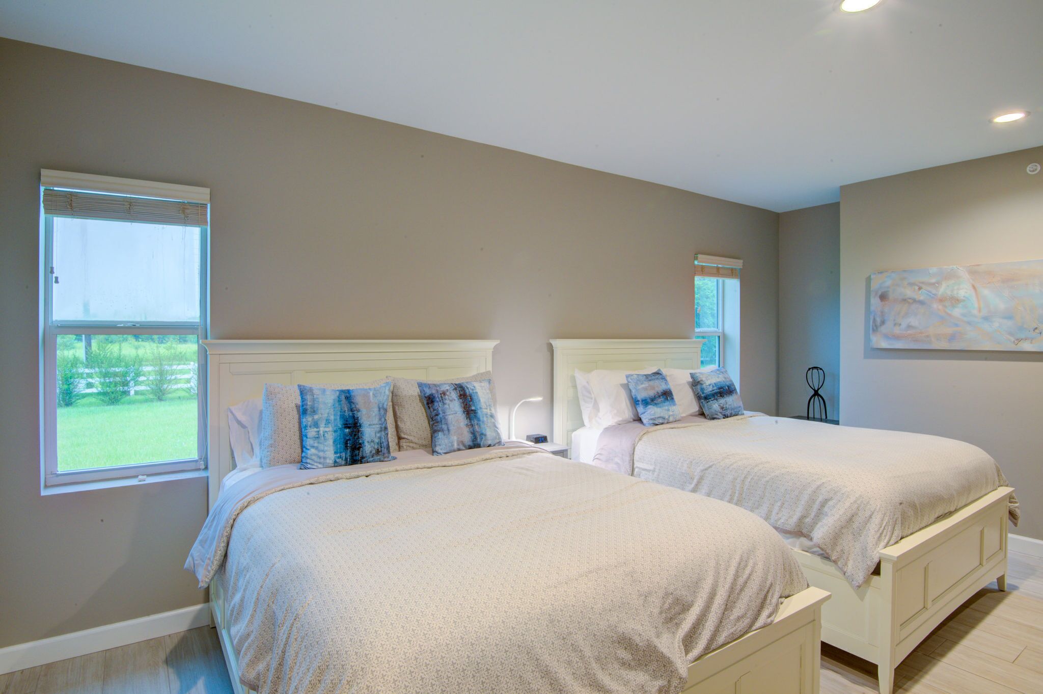 HS#2- Modern Studio next to Premier Sports Complex