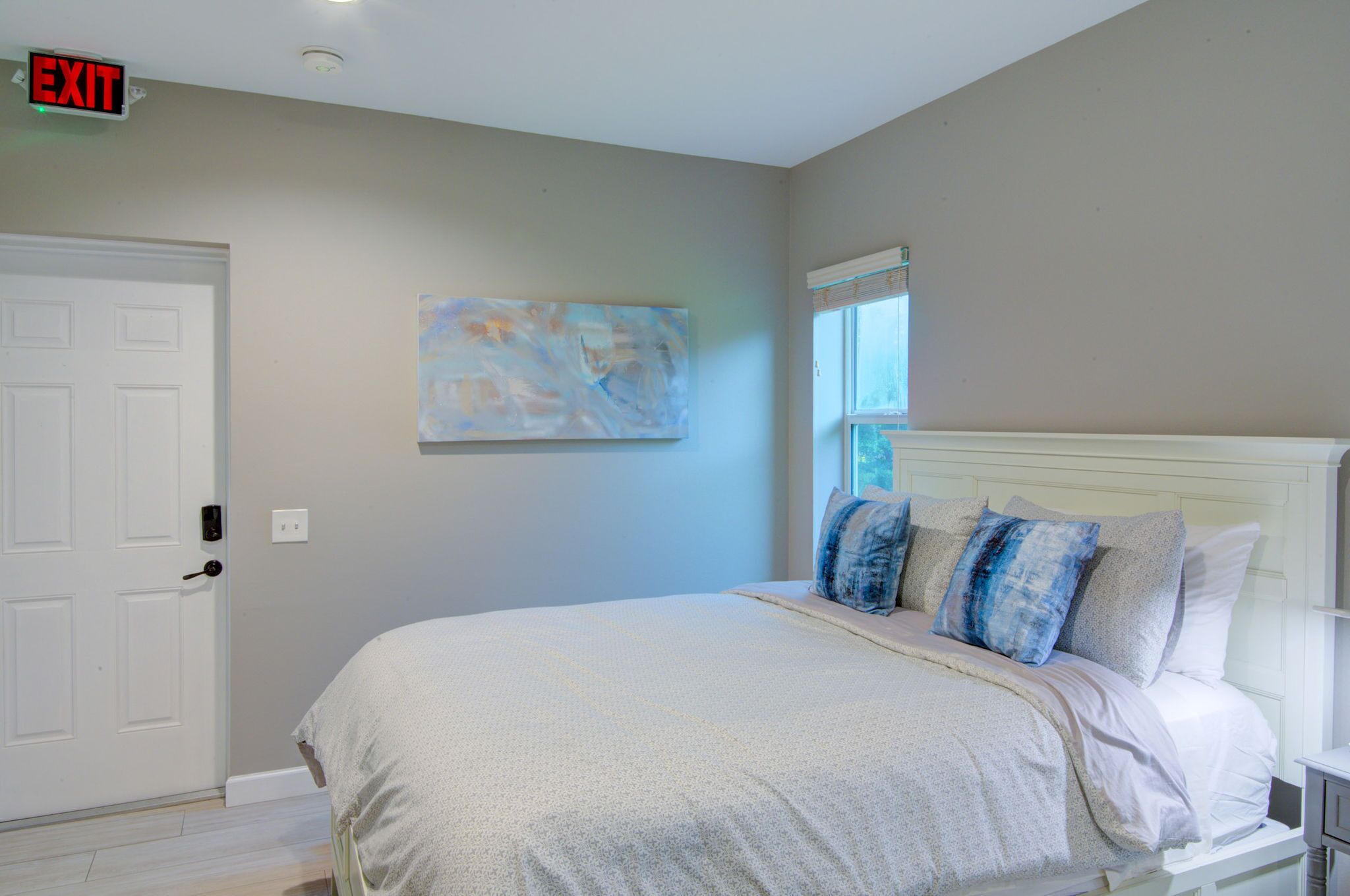 HS#2- Modern Studio next to Premier Sports Complex