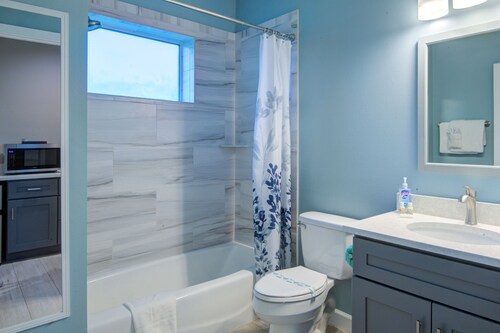 HS#2- Modern Studio next to Premier Sports Complex