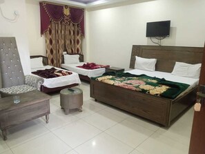 ダブルルーム | ノートパソコン用作業スペース、WiFi (無料)