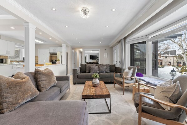 Smart TV, foosball, table tennis