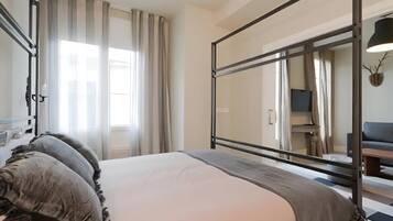 2 slaapkamers, een strijkplank/strijkijzer, internet, beddengoed