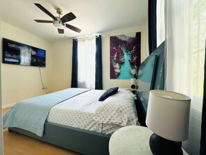 2 室のベッドルーム、アイロン / アイロン台、WiFi (無料)、ベッドシーツ