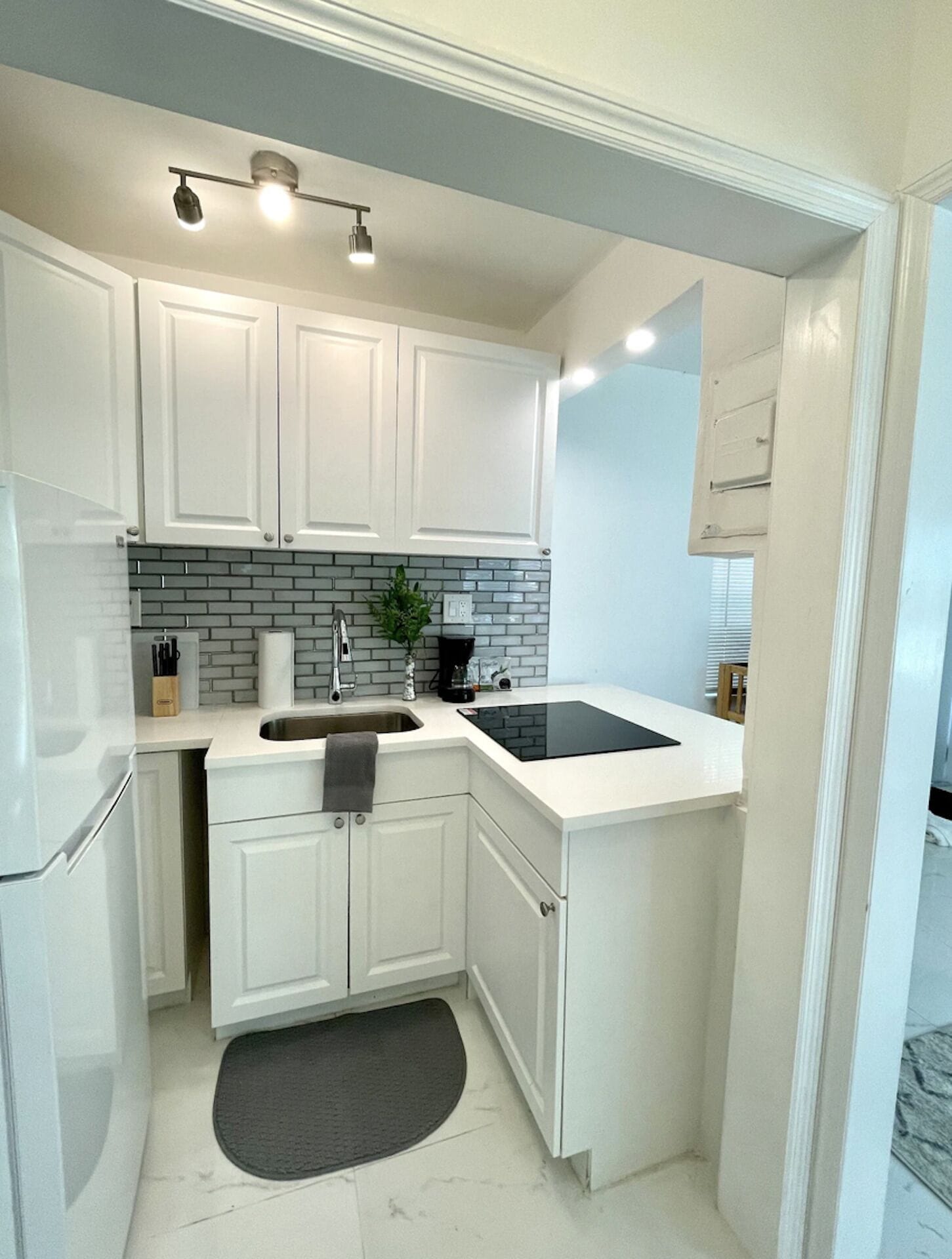 #6 Lovely 1 bedroom 1 block from Atlantic Ave!