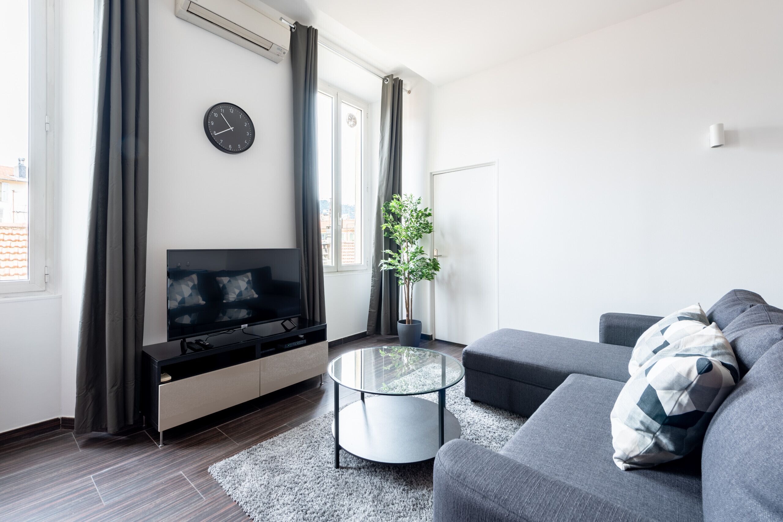 Magnificent 2 bedrooms, Garibaldi - Port of Nice