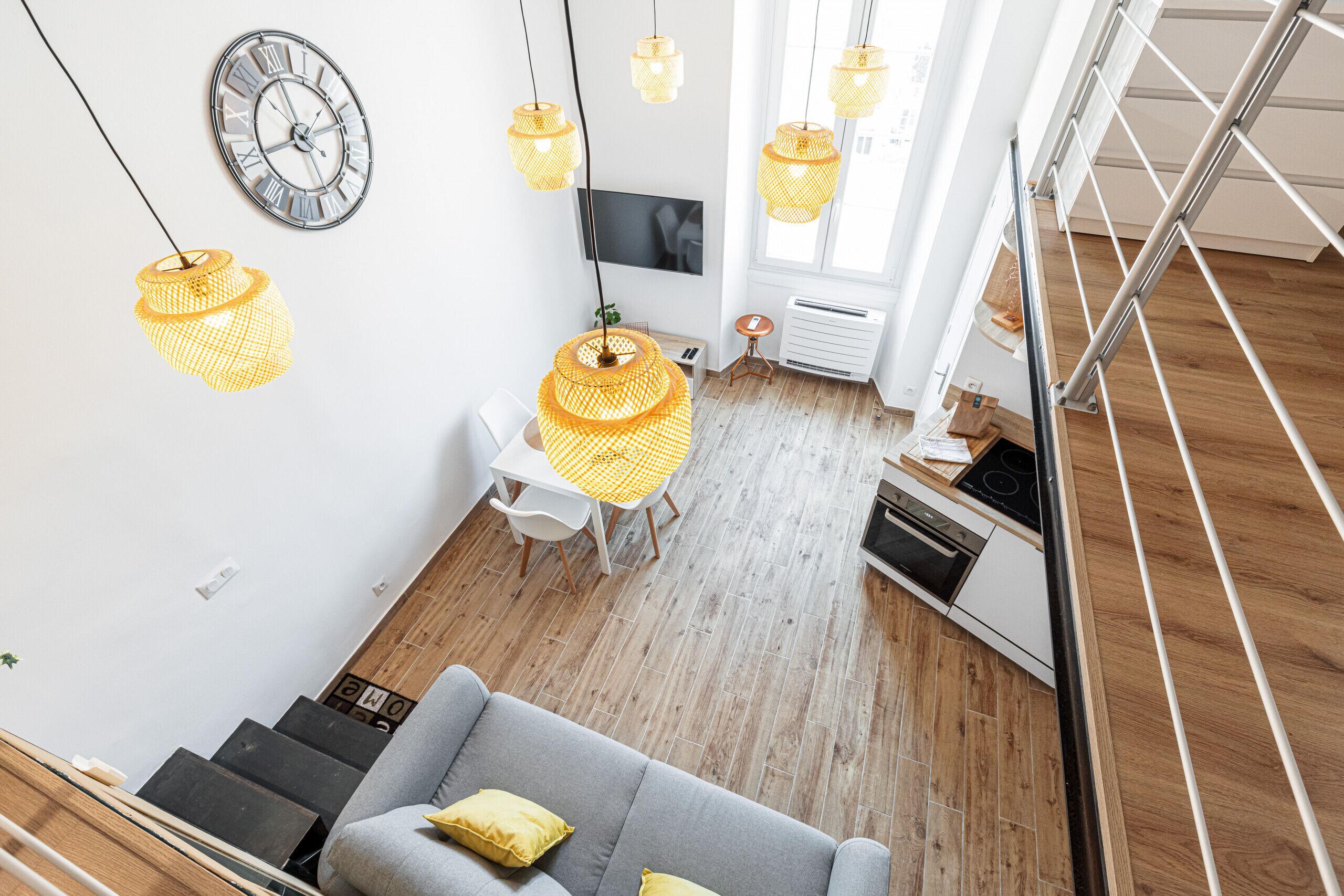 Top location - 100m Sea - A/C