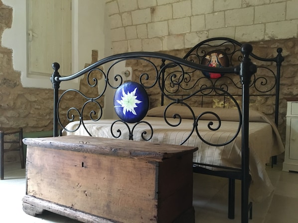 1 bedroom, iron/ironing board, travel crib, internet