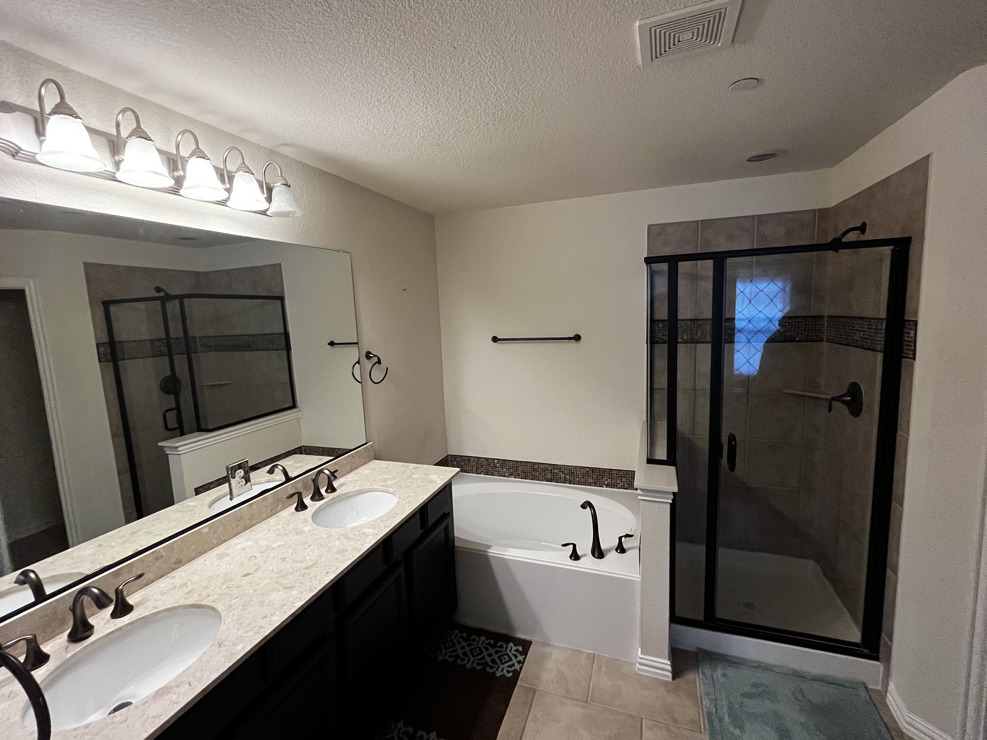 Townhome in Lewisville, TX