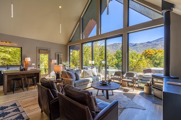 Télévision, cheminée