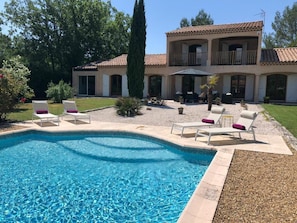 Outdoor pool, a heated pool - Villa Climatisée Avec Piscine Chauffée à Fayence (Fayence)