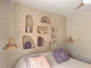 6 bedrooms, iron/ironing board, travel cot, free WiFi
