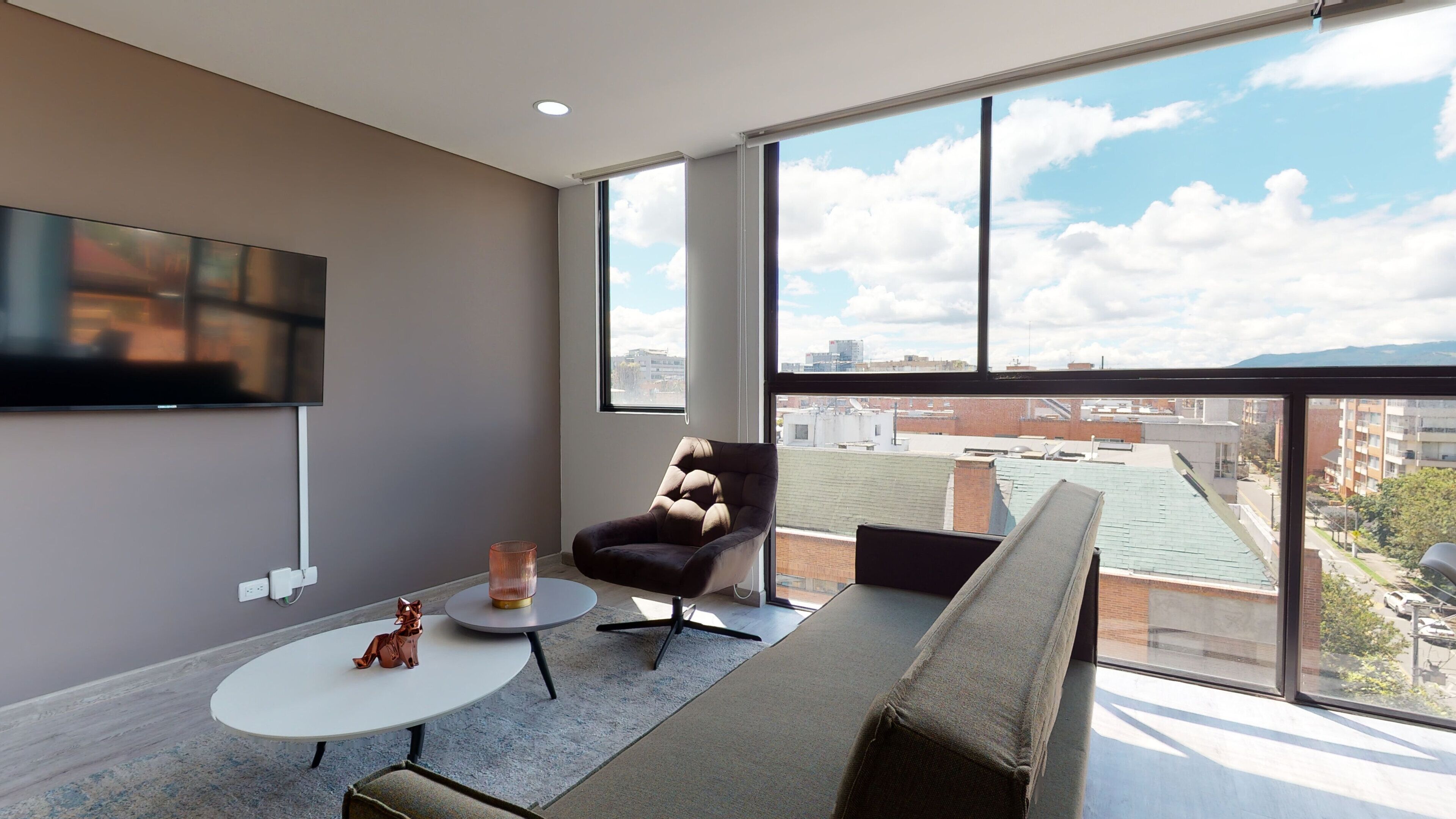 LUJOSO APTO DE 2 HAB EN UNICENTRO