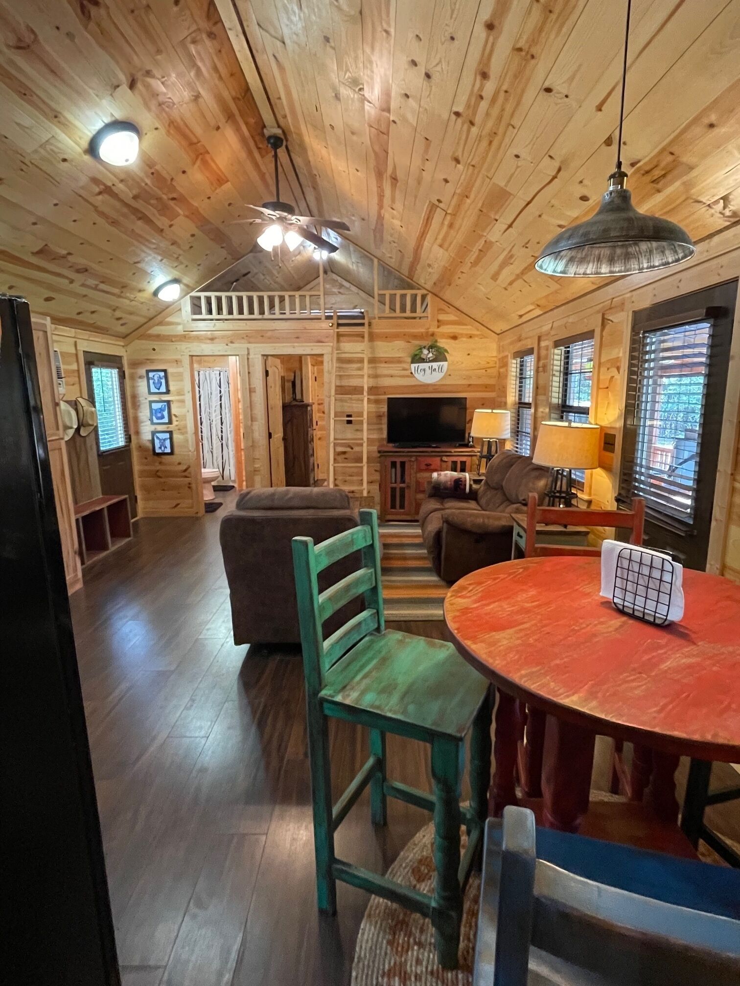 Cozy Country Log Cabin - 15 Mins From Toledo Bend