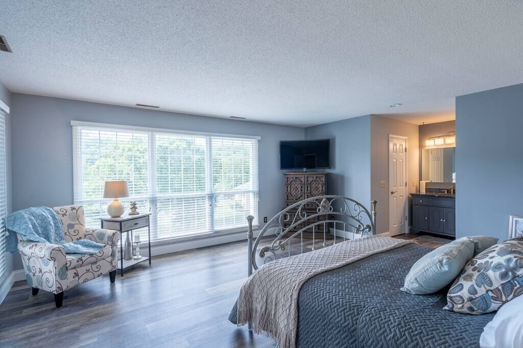 Escape to Tall Timbers Luxury Getaway