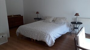 3 Schlafzimmer, Bügeleisen/Bügelbrett, kostenloses WLAN