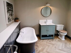 Badewanne, Haartrockner