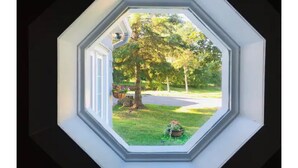 Interior - Elegant & Cozy English Villa with beautiful fenced backyard (Kettleby)