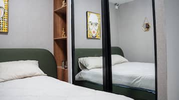 1 chambre, coffres-forts dans les chambres, Wi-Fi gratuit, draps fournis