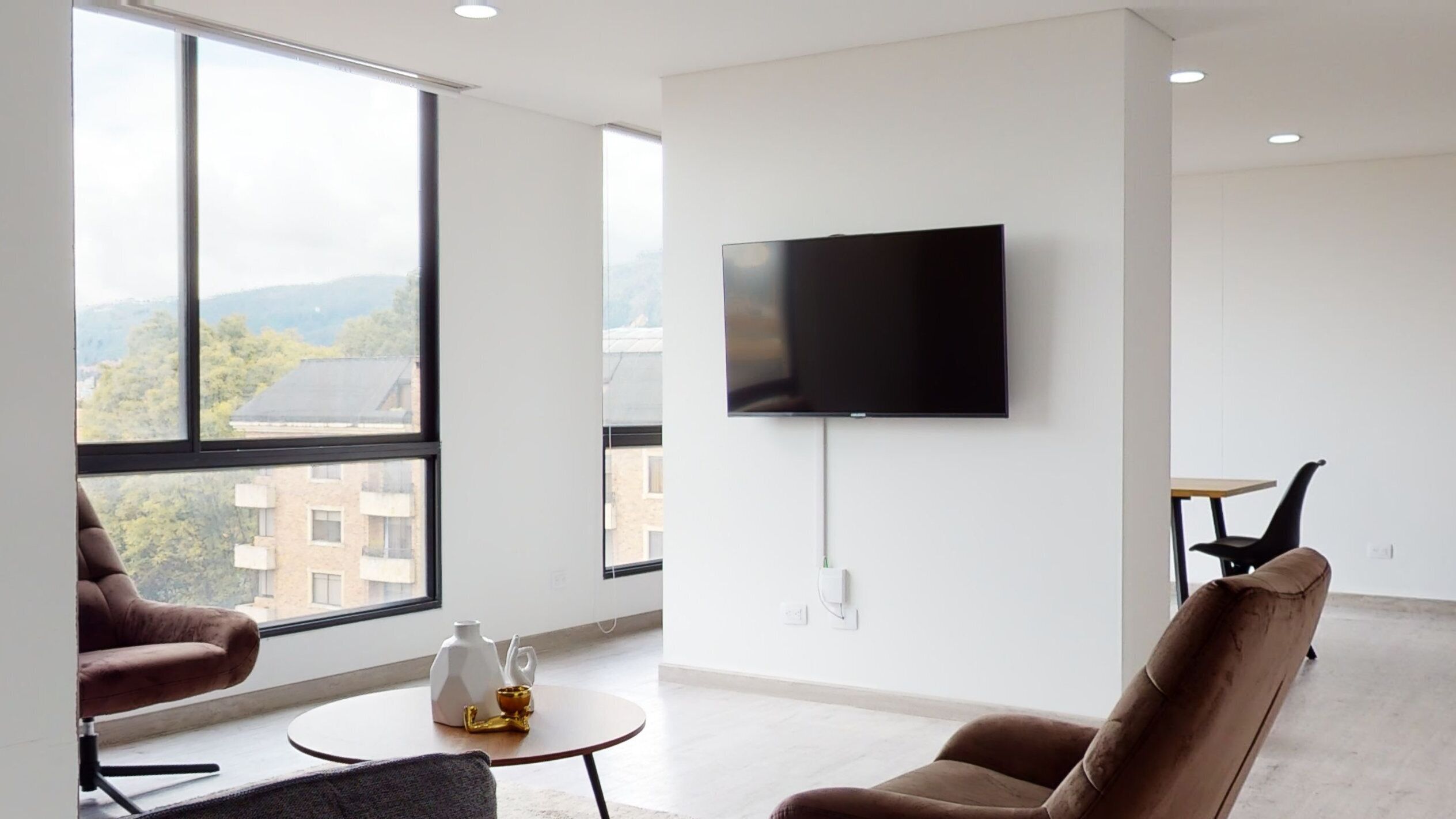 ESPECTACULAR Y LUJOSO APARTAMENTO EN UNICENTRO