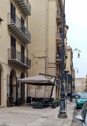 Exterior - Typical Sicilian cottage equipped with all comforts at the centr (Palermo)