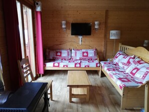 Fernseher, Tischtennisplatte