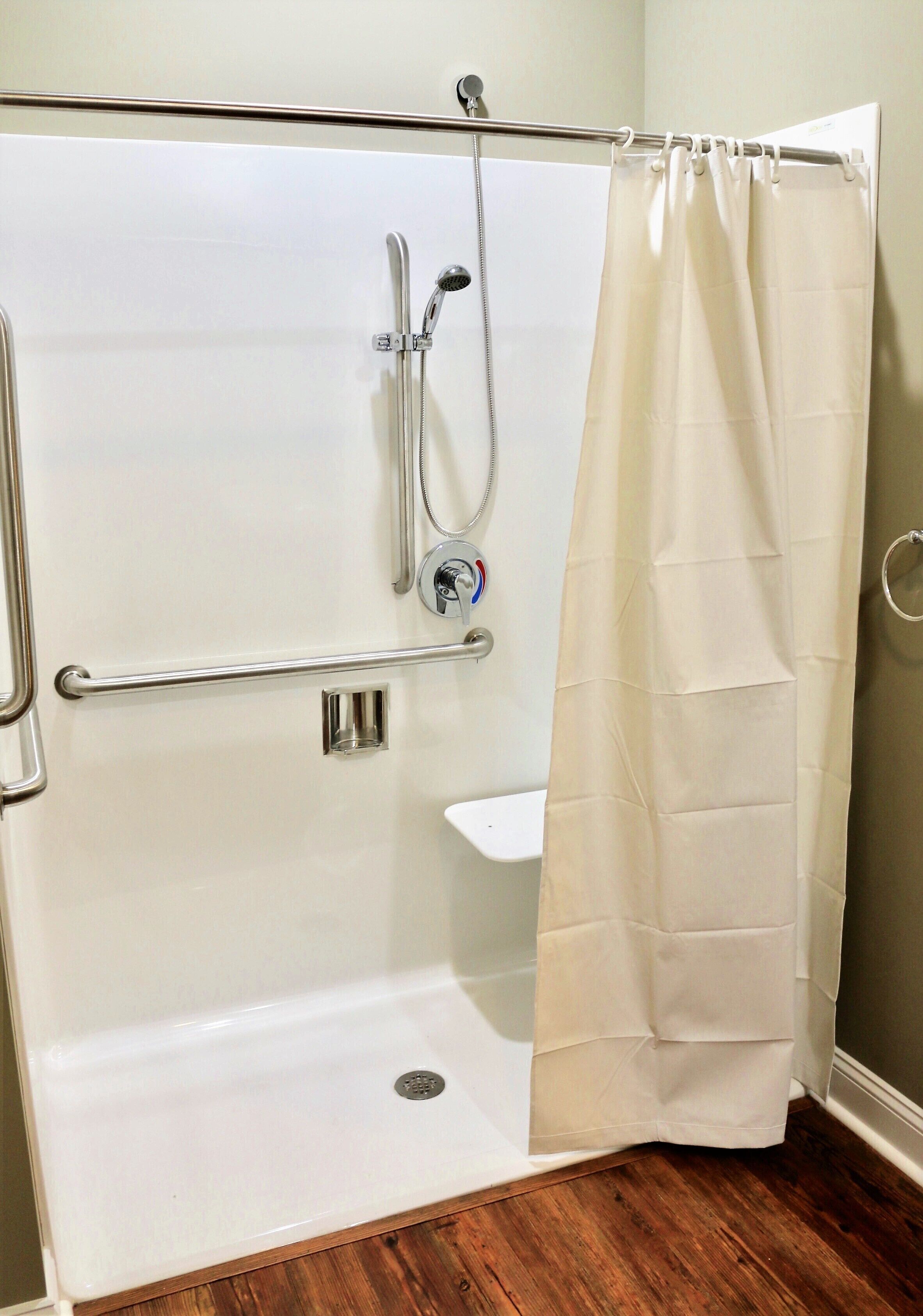 Fully handicapped equipped country cottage