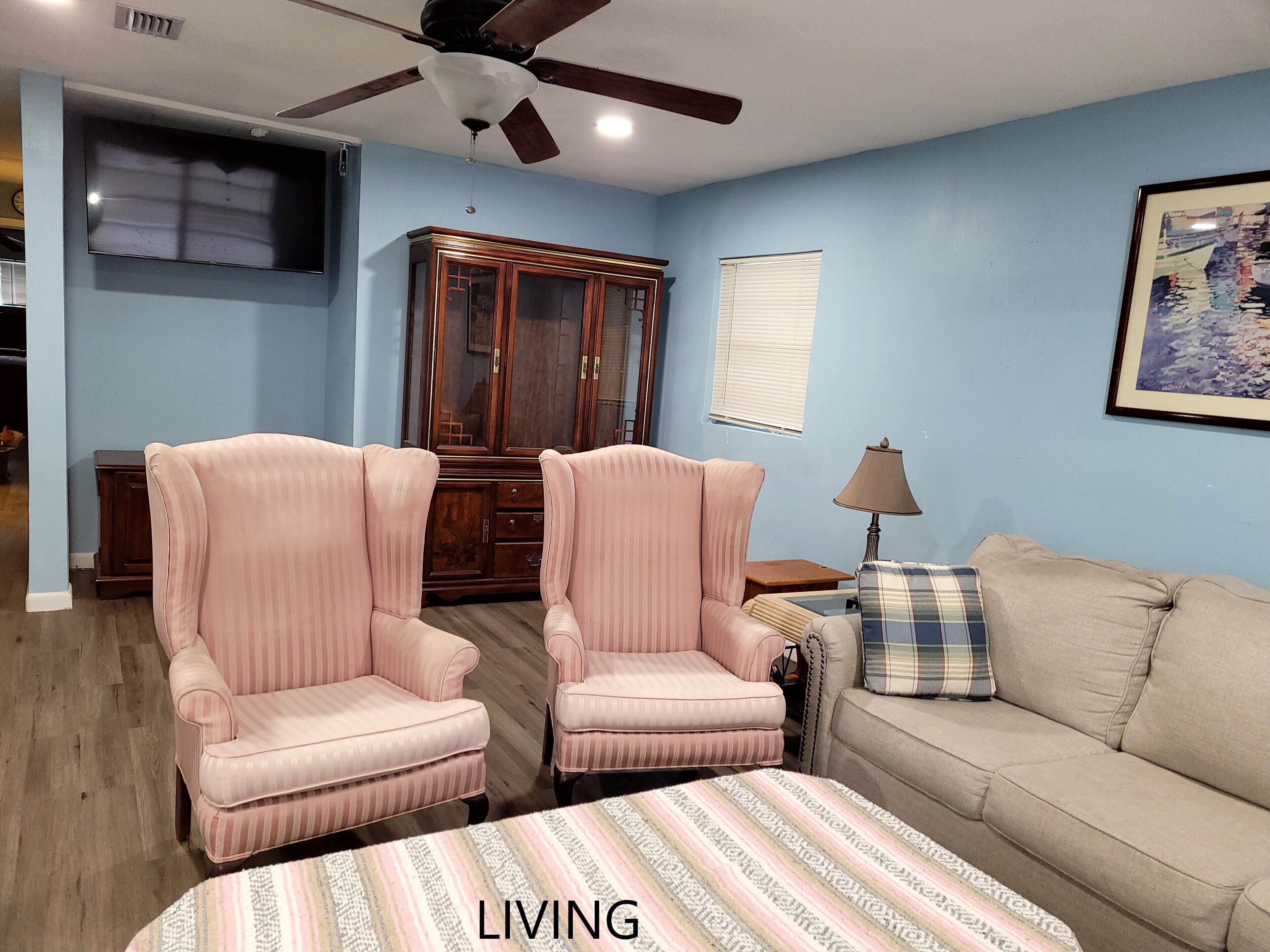 Affordable Casual Living in Altamonte Springs for Large Group