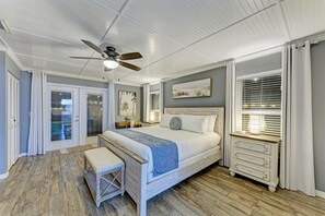 5 camere, una scrivania, ferro/asse da stiro, culla da viaggio