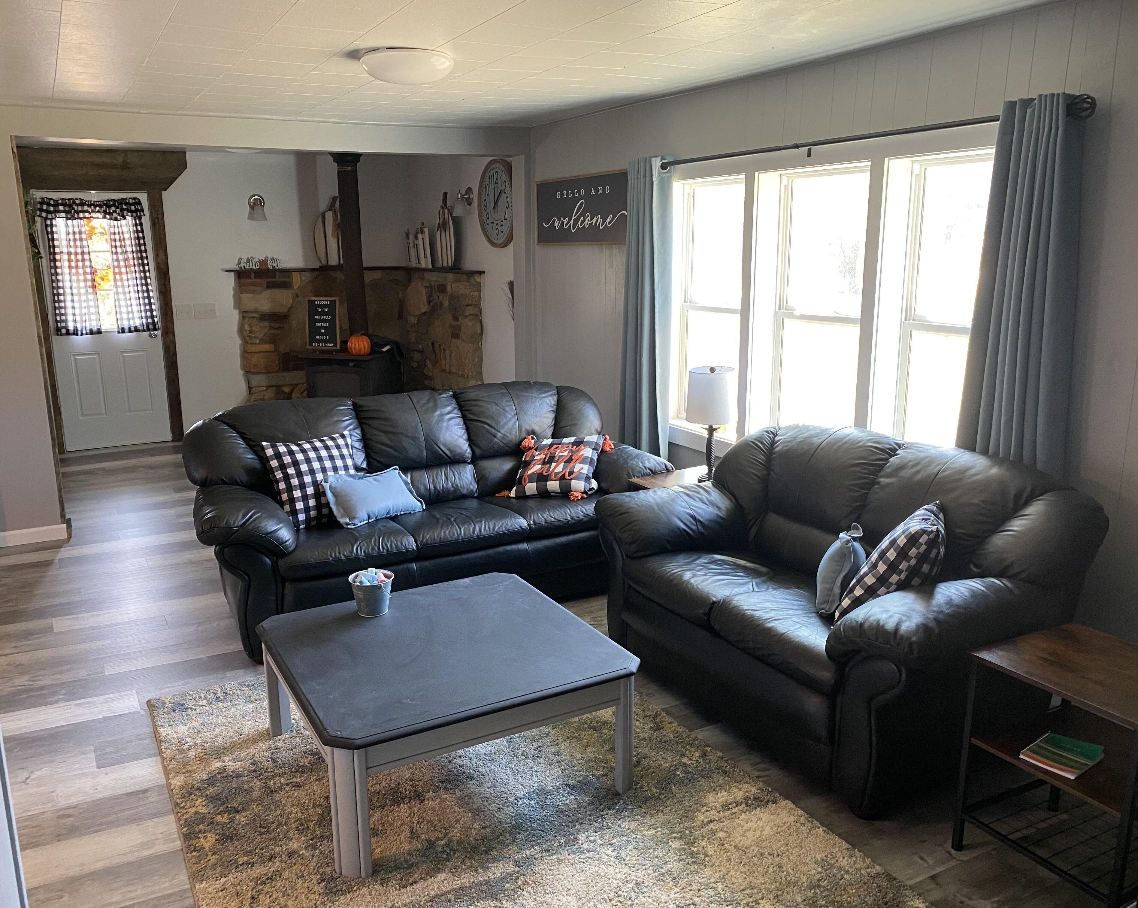 Caulfield Cottage next to Cloud9 Ranch!