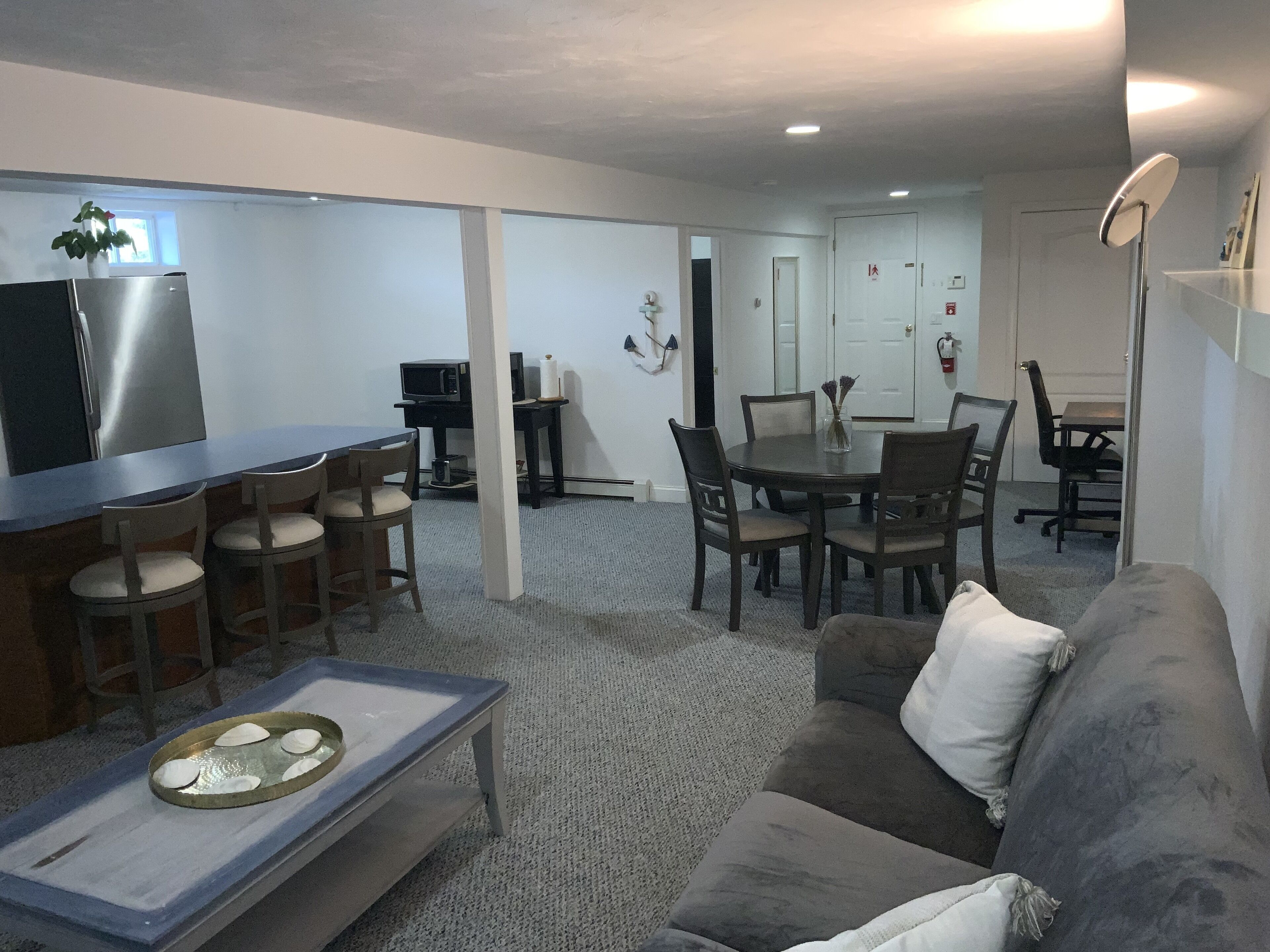 Cozy Apartment by the Canal