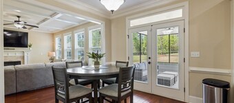 Masters Golf Rental, Overlooks Course