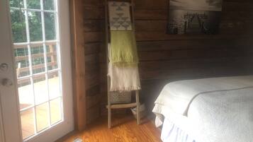 2 chambres, fer et planche Ă repasser, Wi-Fi, draps fournis