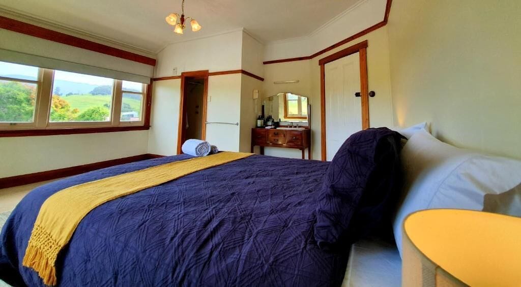 Ironstone | Espace de travail pour ordinateur portable, Wi-Fi gratuit