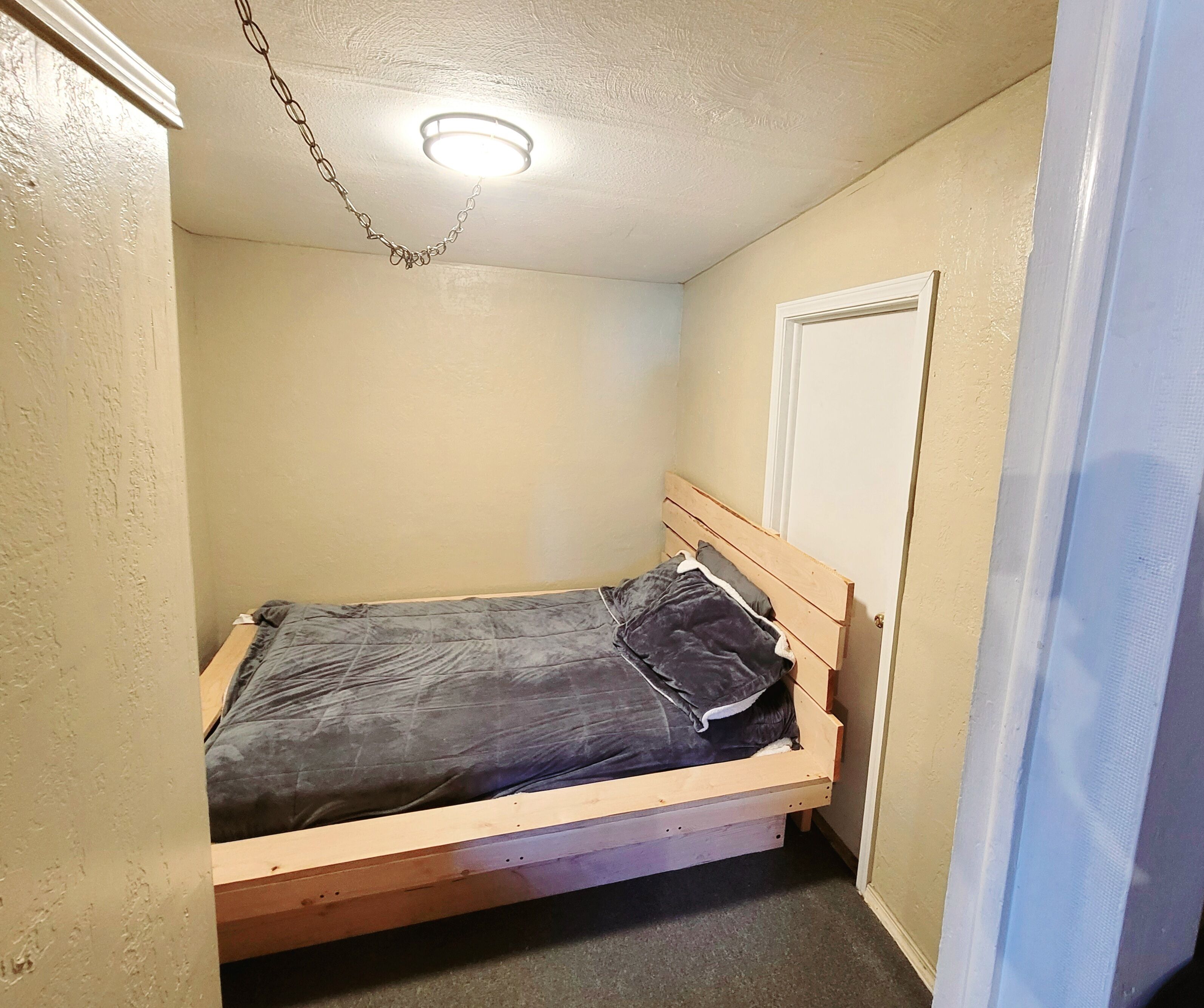 Rustic Farm-Style Cabin in Cascade Idaho mountains