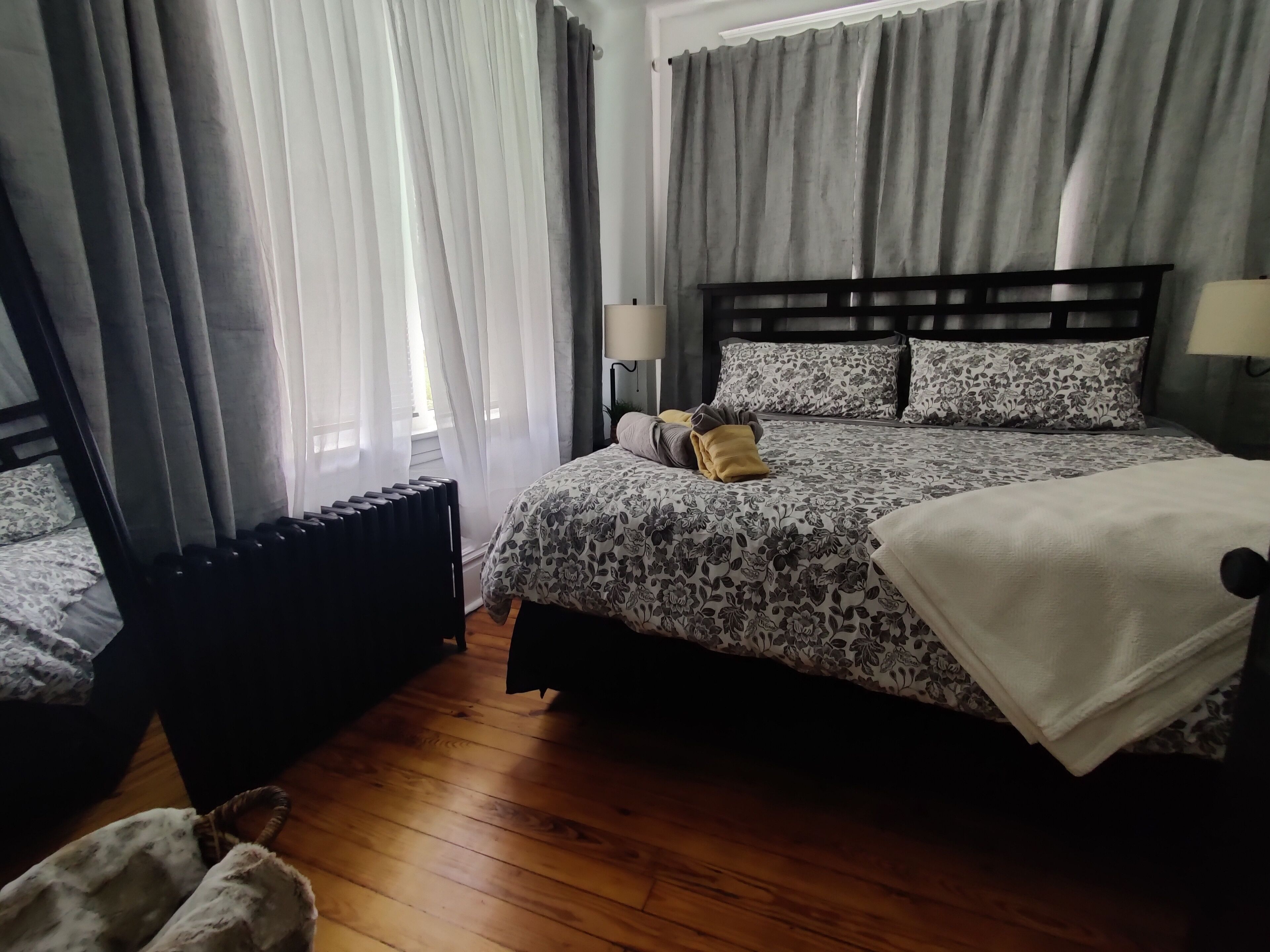 Lovely 2 bed aparment with King bed