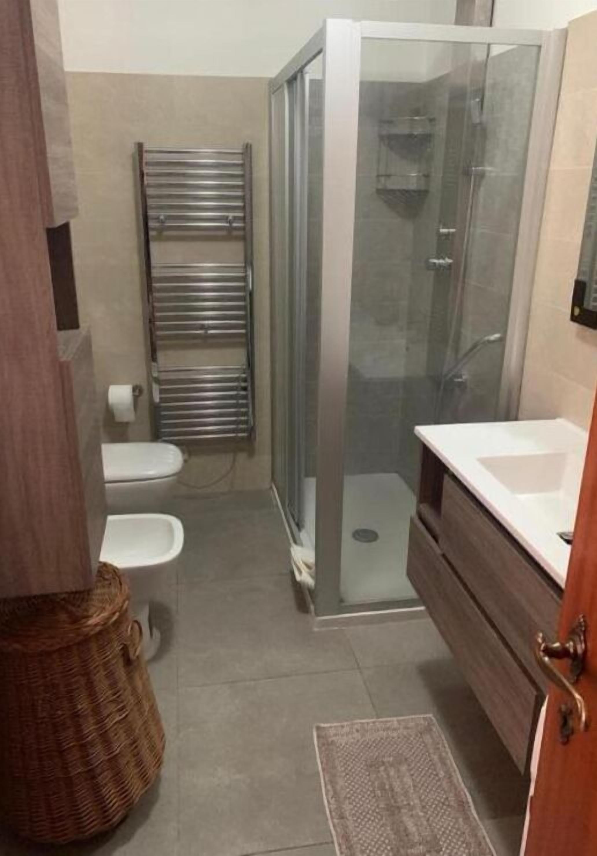 Shower, bidet