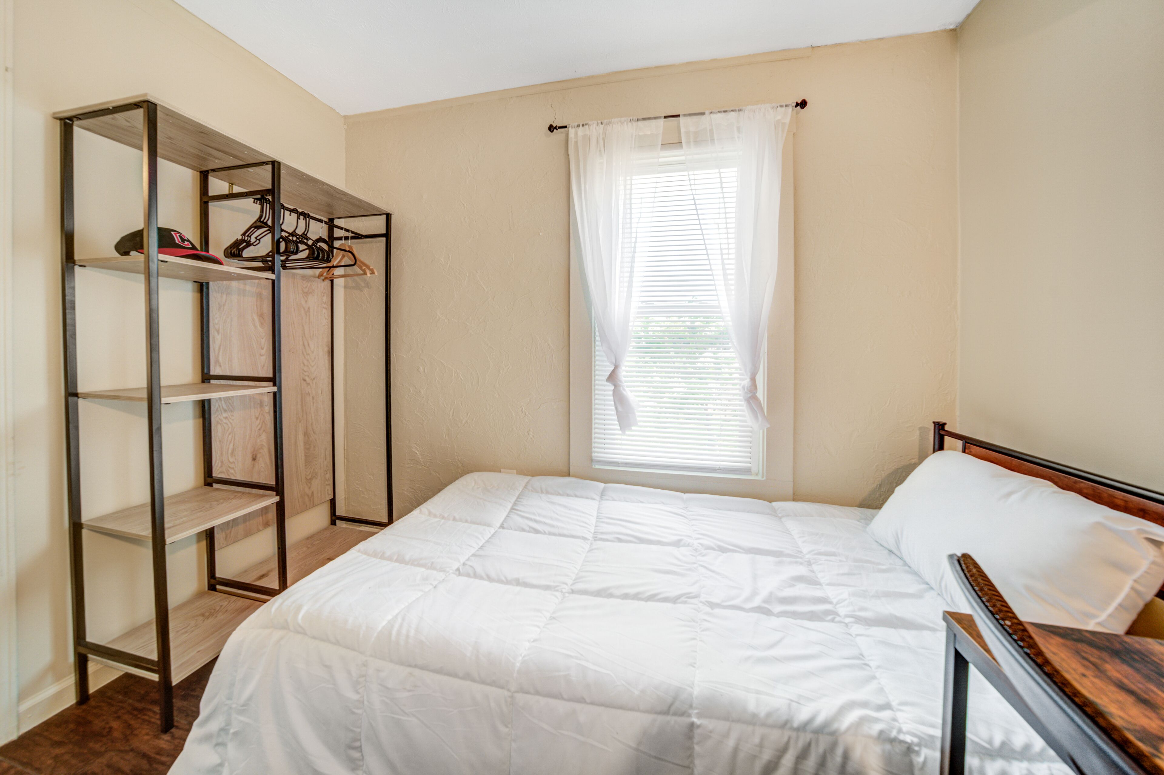 Cozy Chalet Bungalow in West Park - Cleveland