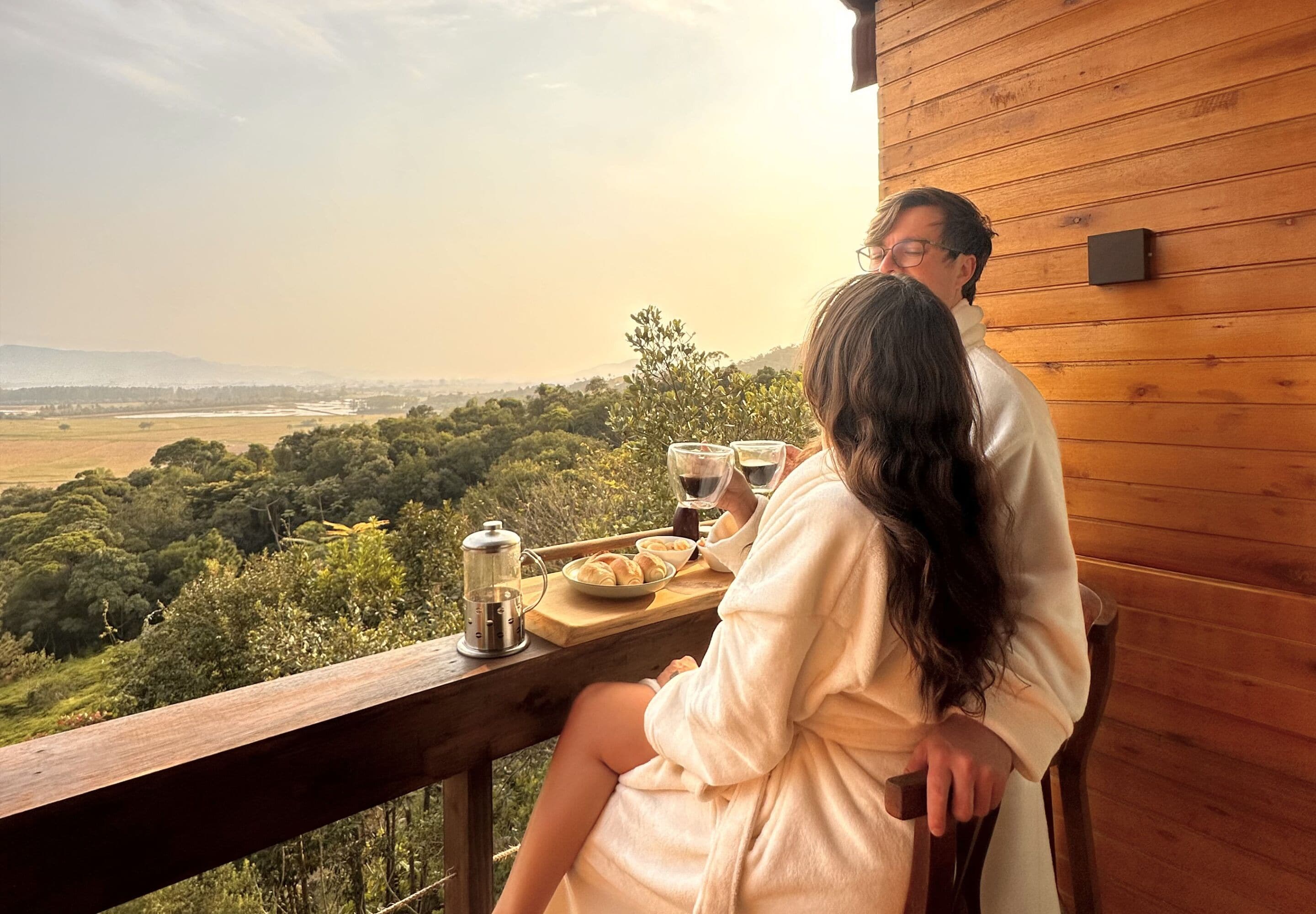 Luxury Cabin | Individually decorated, individually furnished, free WiFi, bed sheets