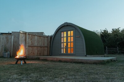 Glamping in Wiltshire the Green Knoll is a charm