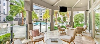Island Paradise🌴 -2BR/2Bath/NRG/MedCenter/Galleria