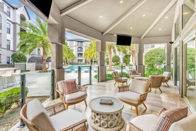 Island Paradise🌴 -2BR/2Bath/NRG/MedCenter/Galleria