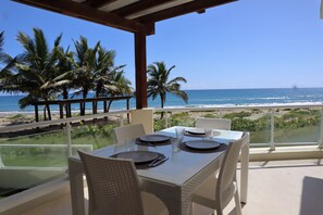 Outdoor dining - Caberete Condo beach (cabarete)