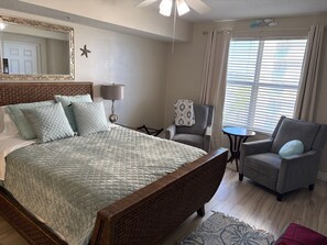 3 bedrooms, free WiFi, bed sheets, wheelchair access