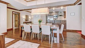 Unclassified image, 4 of 24, button - Luxurious 4 Bedroom in Vail - Family Friendly Resort On The Slopes! (Vail)