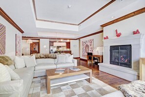 Televisio, takka, DVD-soitin