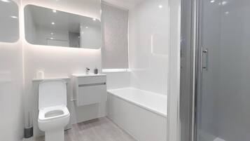 Apartment | 1 bedroom, iron/ironing board, free WiFi, bed sheets